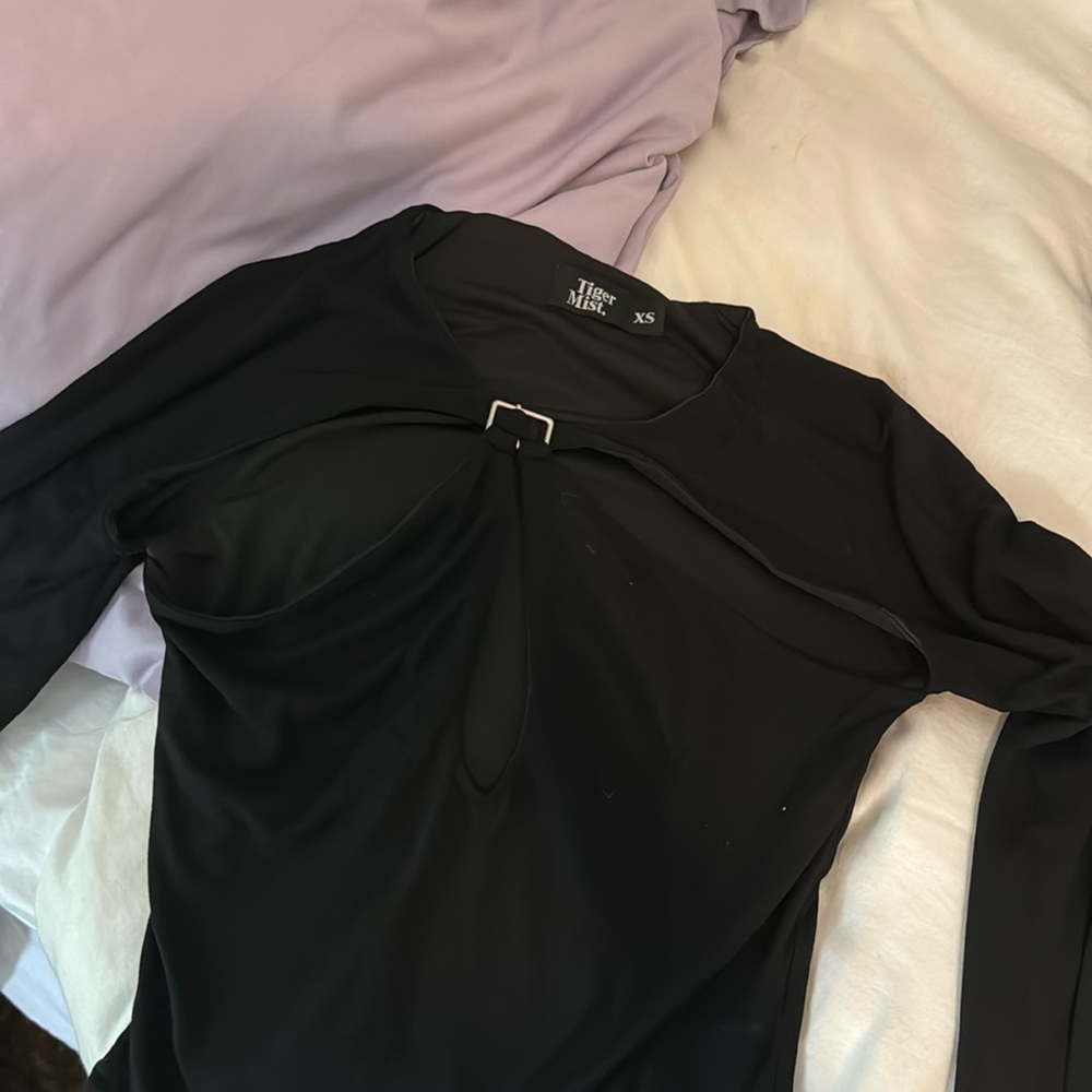 Black long sleeve Tiger Mist top